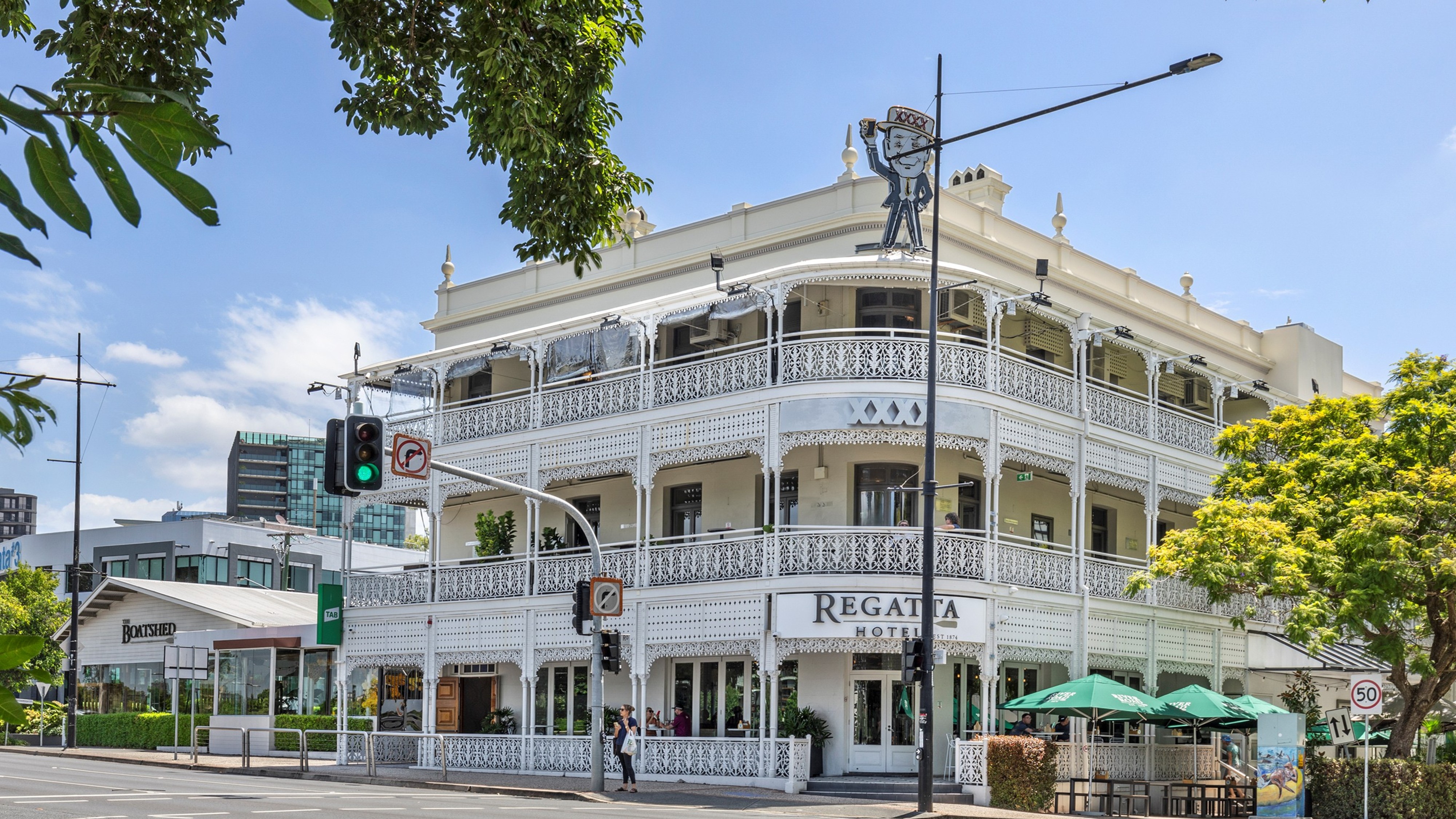 Regatta Hotel
