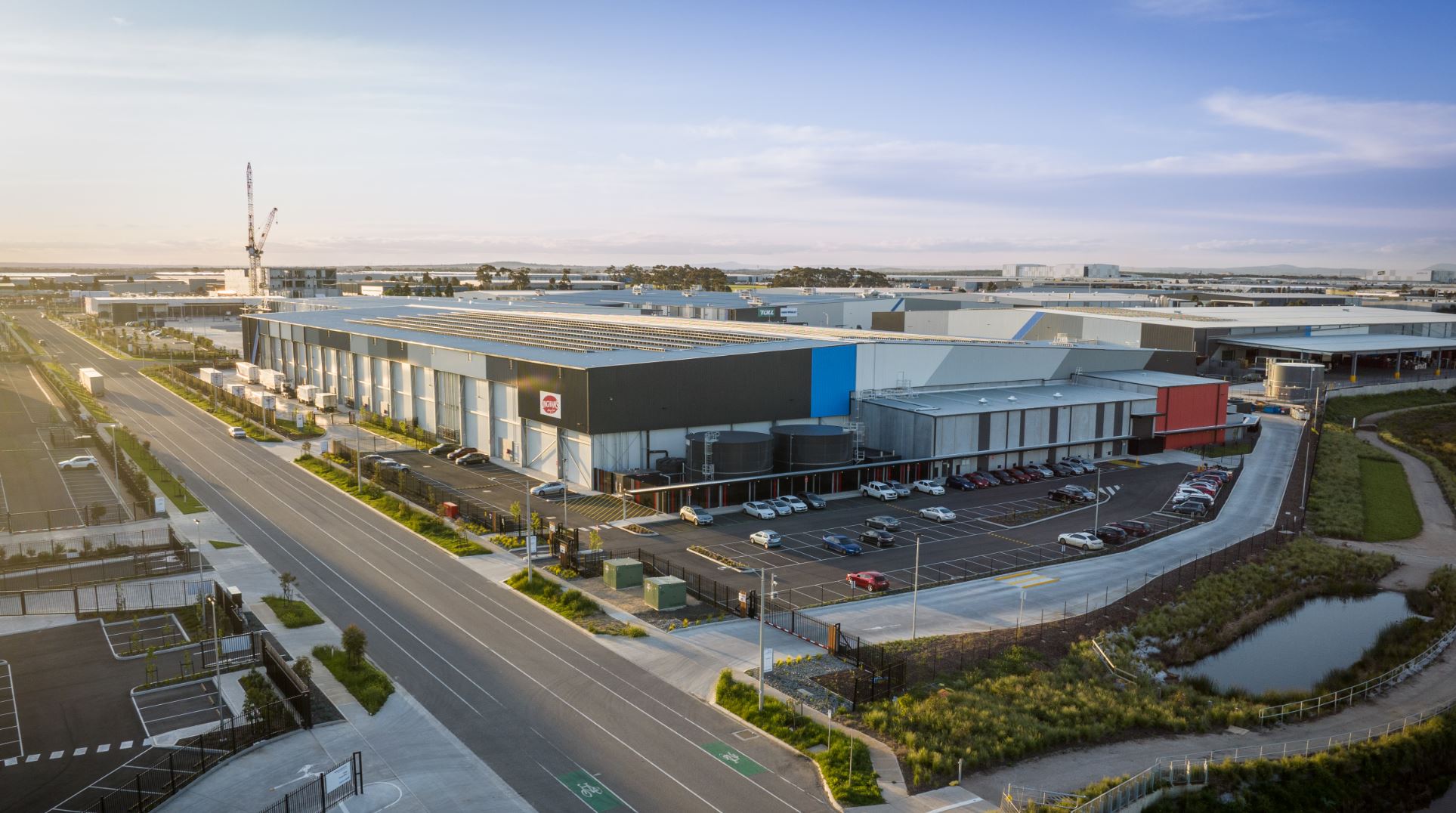 221010_22_Felstead_Dr_Truganina_GBlue_Mavic3_0200_Lge